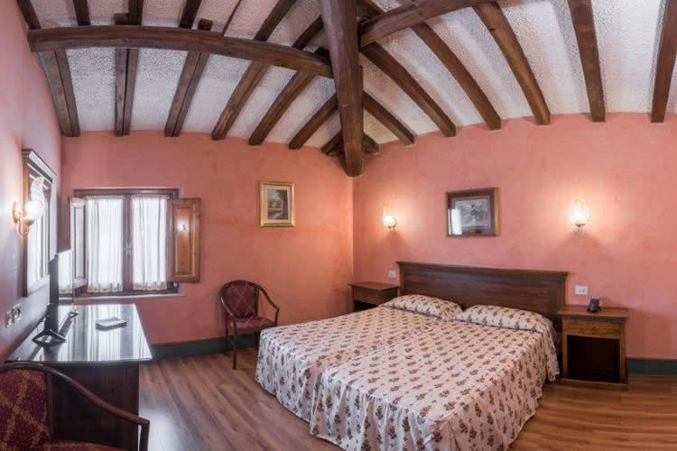 Bedroom Hotel Minerva Palace Montecatini Terme