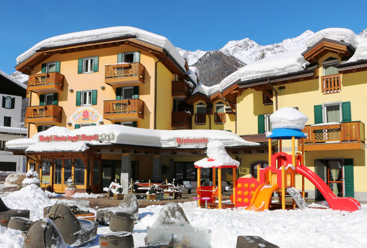 Entrance Hotel Rosa degli Angeli Peio in Trentino